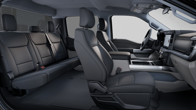 2025 Ford Super Duty F-250 SRW XLT 4WD CREW CAB 6.75' BO