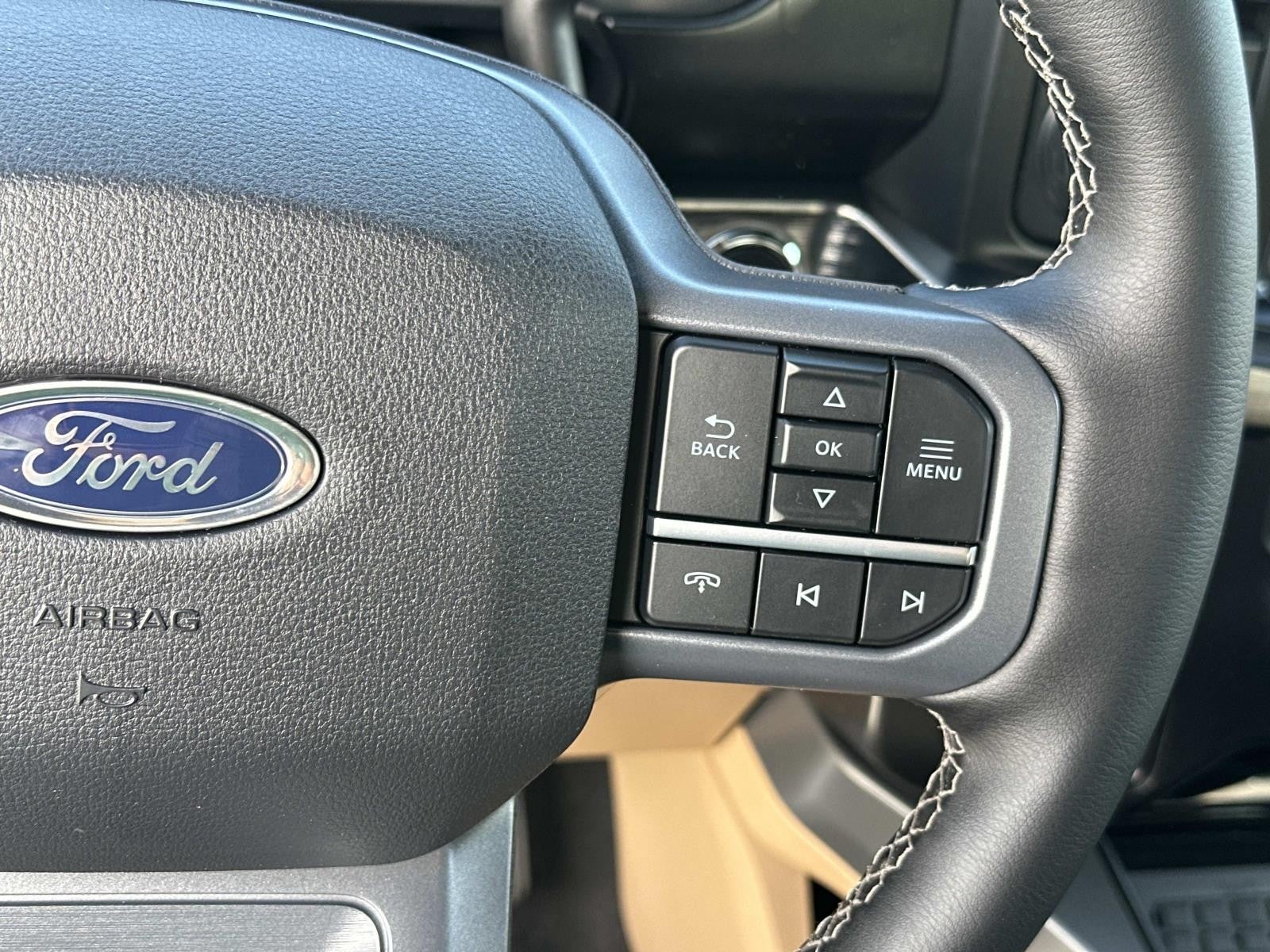 2026 Ford Super Duty F-350 SRW LARIAT 4WD CREW CAB 6.75'