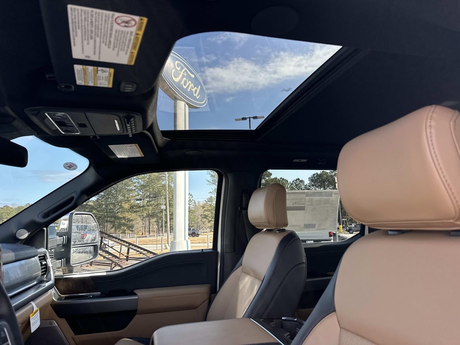 2026 Ford Super Duty F-350 SRW LARIAT 4WD CREW CAB 6.75'