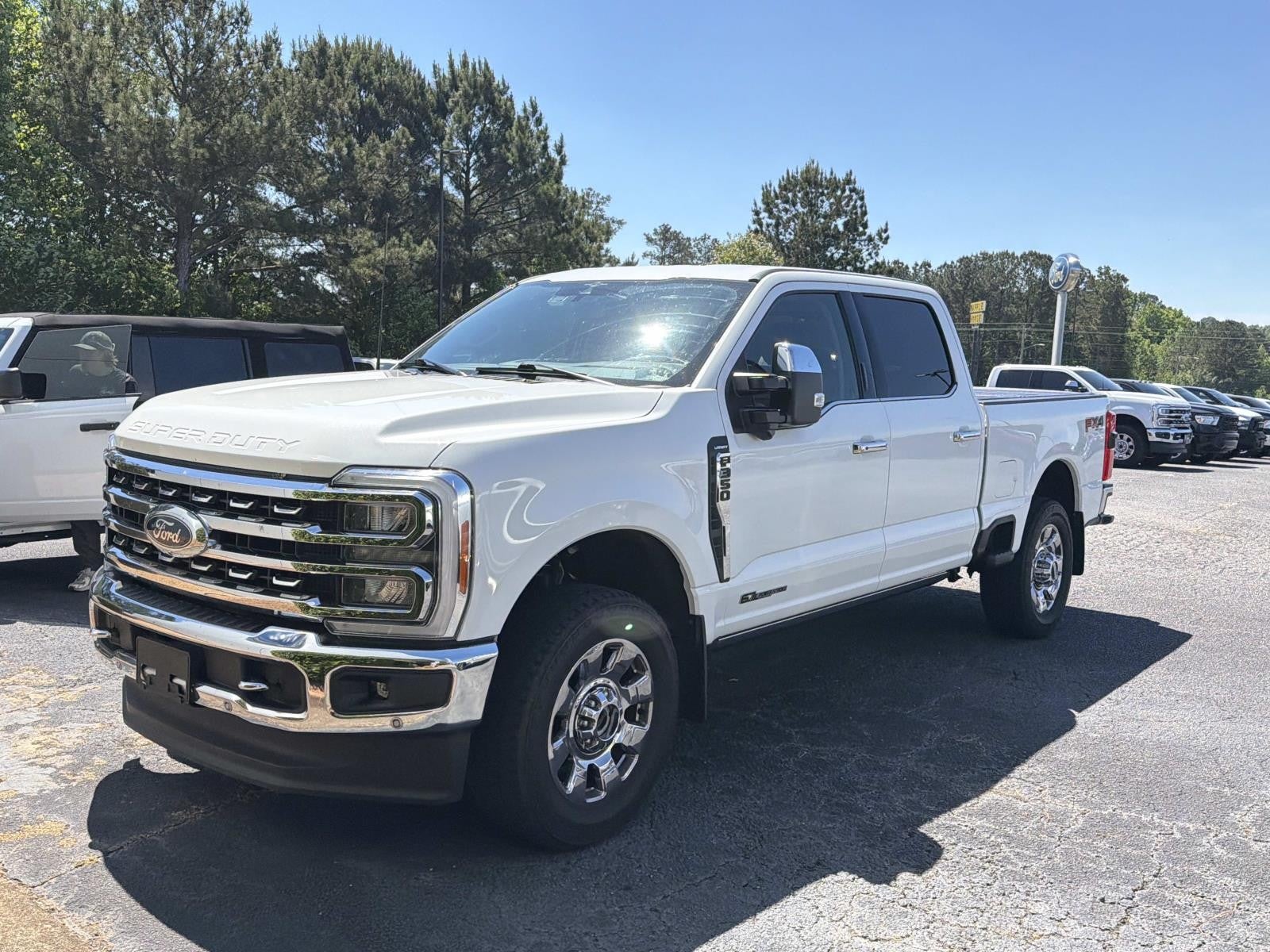 2023 Ford Super Duty F-350 SRW LARIAT