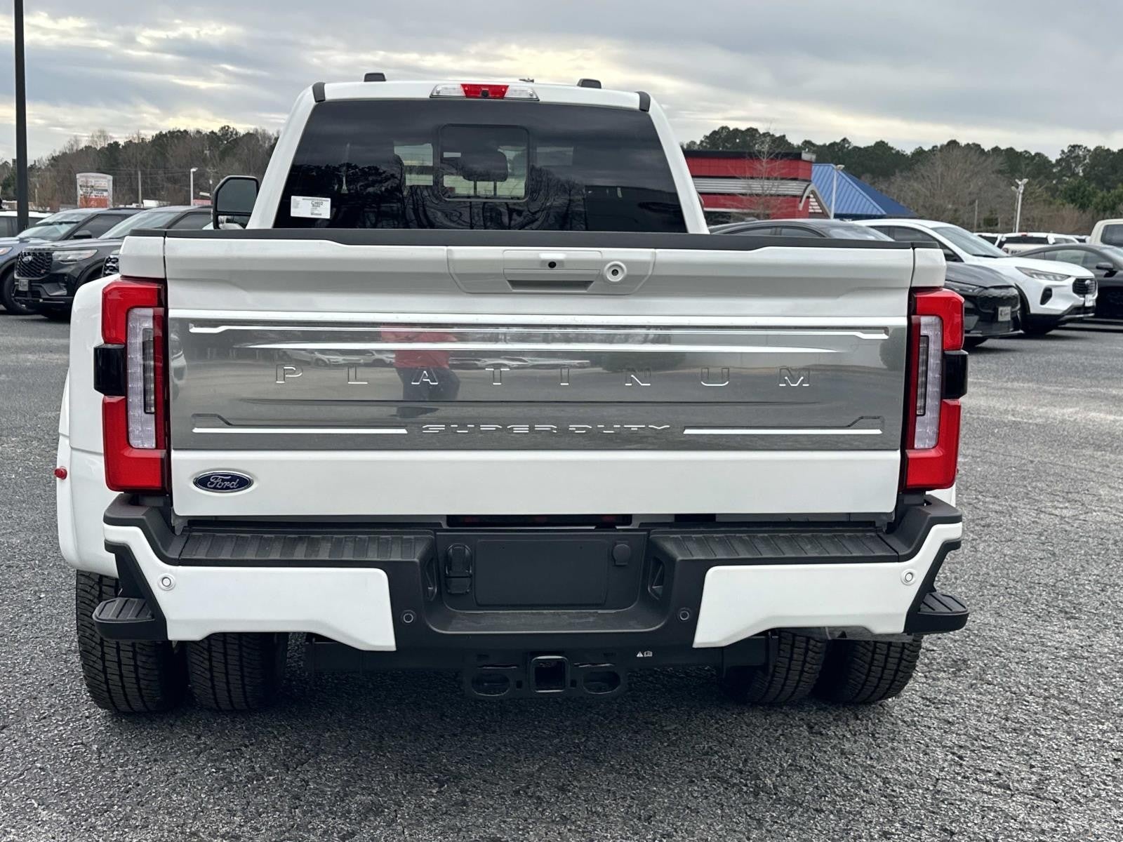 2026 Ford Super Duty F-350 DRW PLATINUM 4WD CREW CAB 8'