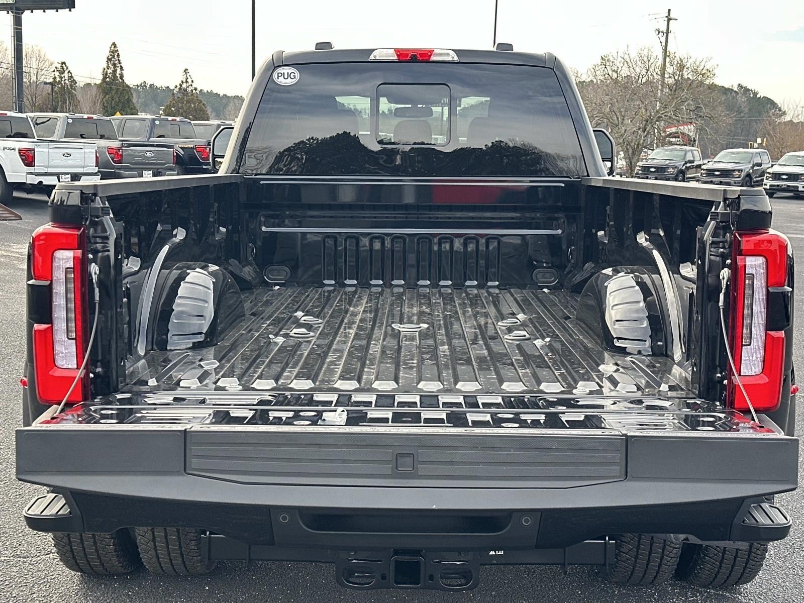 2026 Ford Super Duty F-350 DRW PLATINUM 4WD CREW CAB 8'