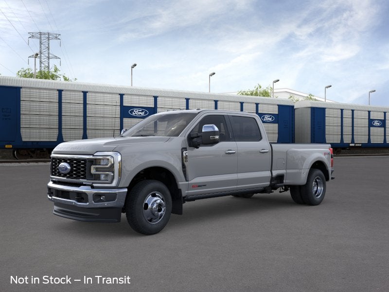 2026 Ford Super Duty F-350 DRW LARIAT 4WD Crew Cab 8' Box