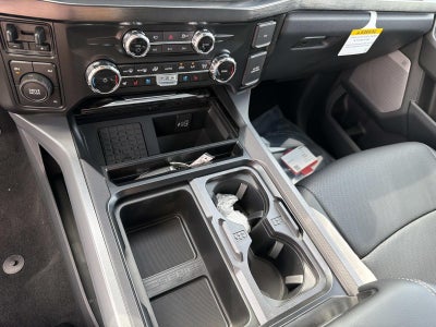 2026 Ford Super Duty F-350 DRW LARIAT 4WD CREW CAB 8' BO