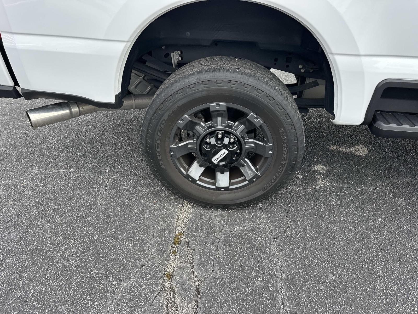 2023 Ford Super Duty F-250 SRW LARIAT