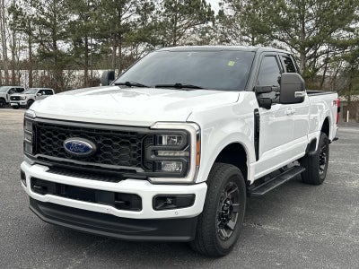 2023 Ford Super Duty F-250 SRW LARIAT