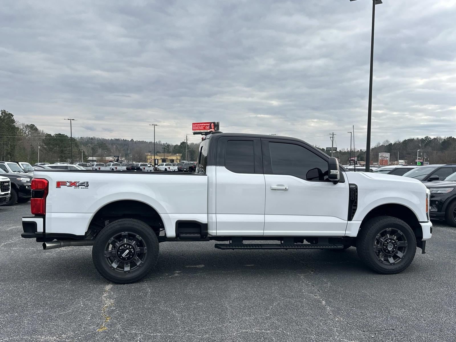 2023 Ford Super Duty F-250 SRW LARIAT
