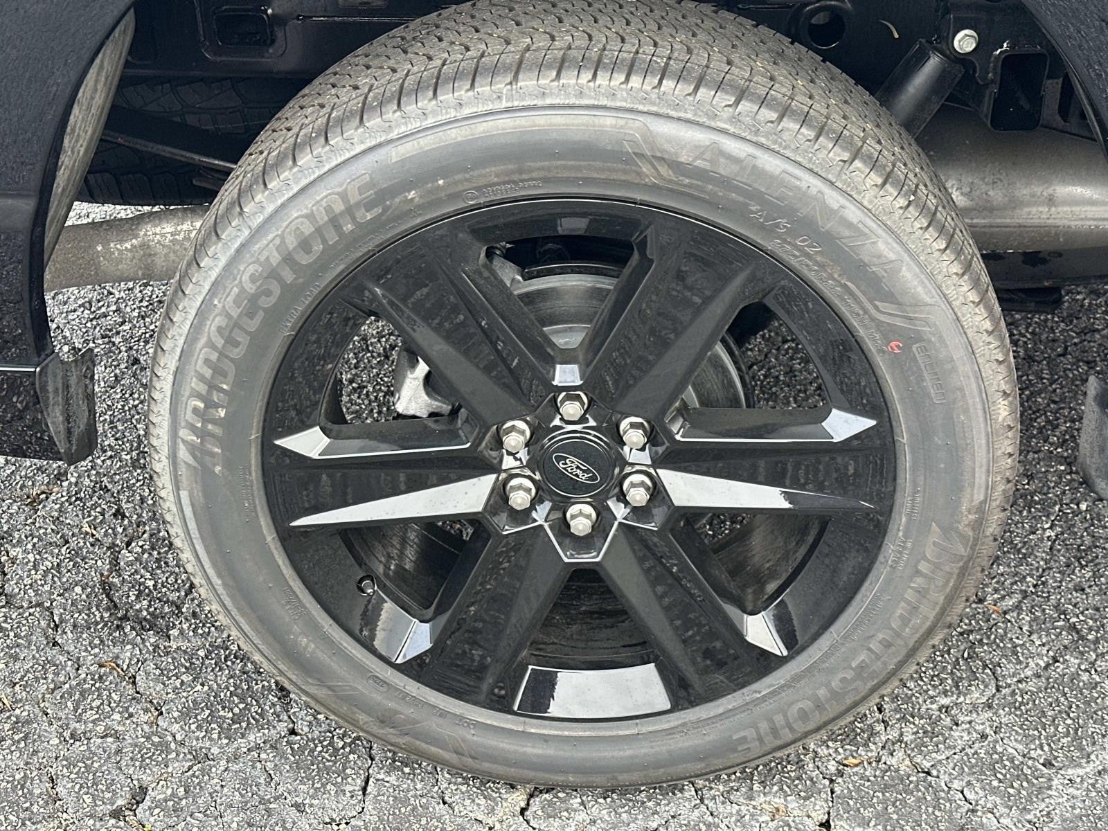 2025 Ford F-150 STX 4WD SUPERCREW 5.5' BO