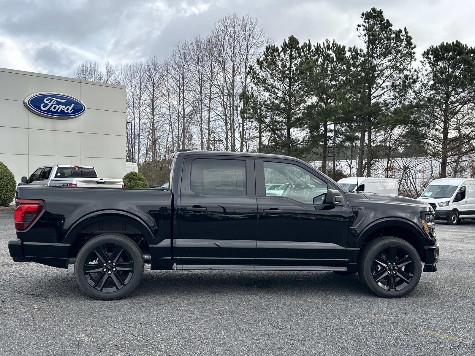 2025 Ford F-150 STX 4WD SUPERCREW 5.5' BO