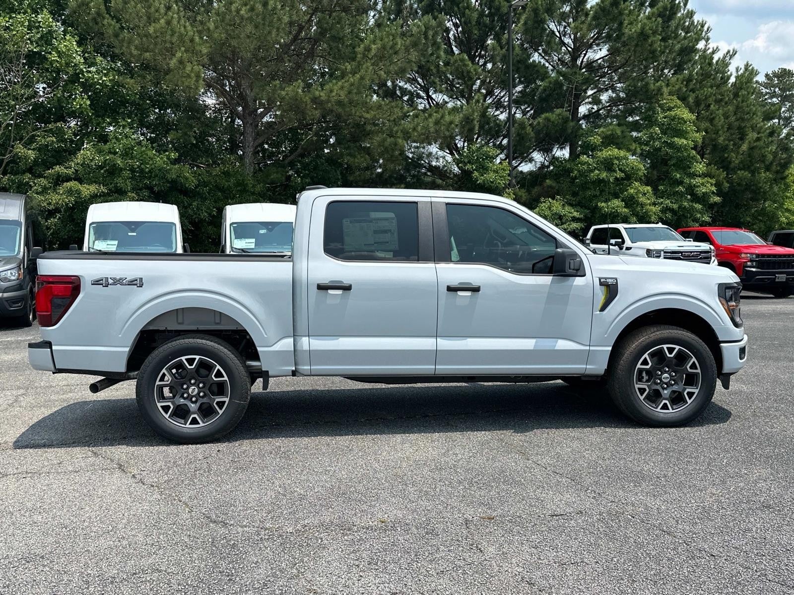 2025 Ford F-150 STX 4WD SUPERCREW 5.5' BO