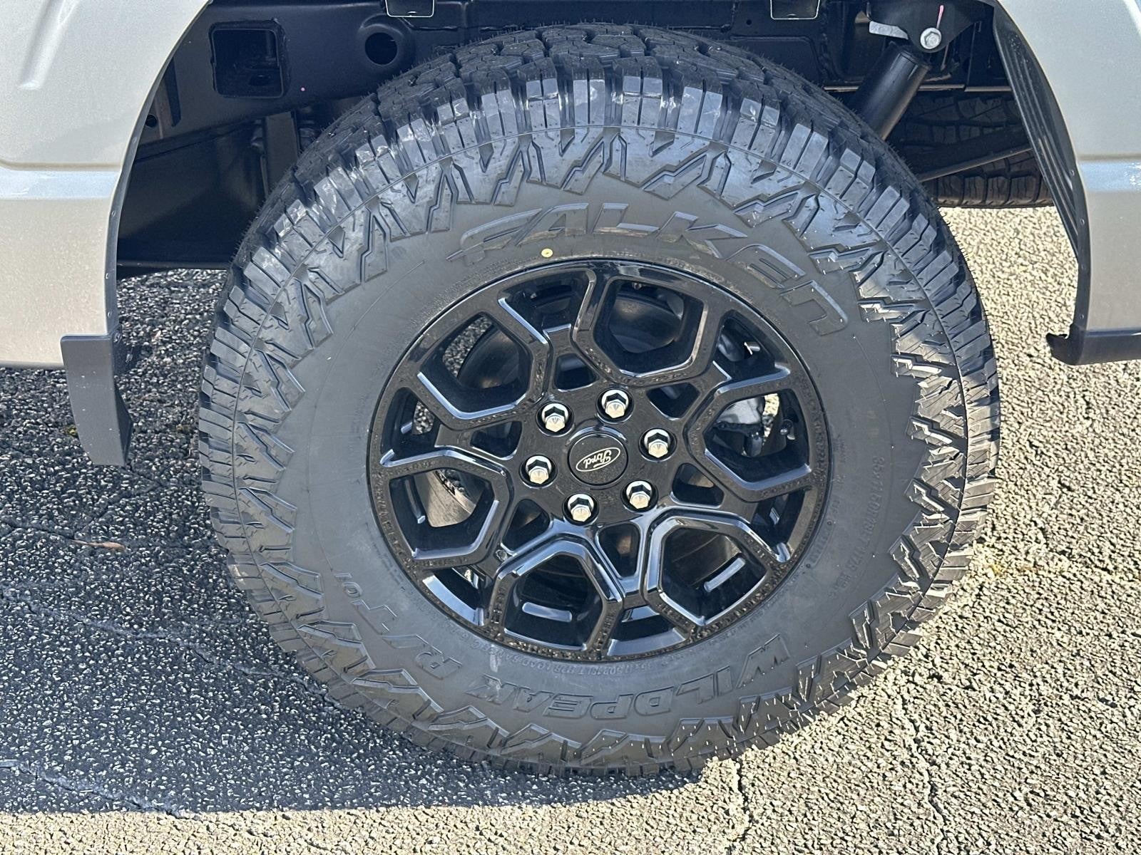 2025 Ford F-150 STX 4WD SUPERCREW 5.5' BO PUG PACKAGE