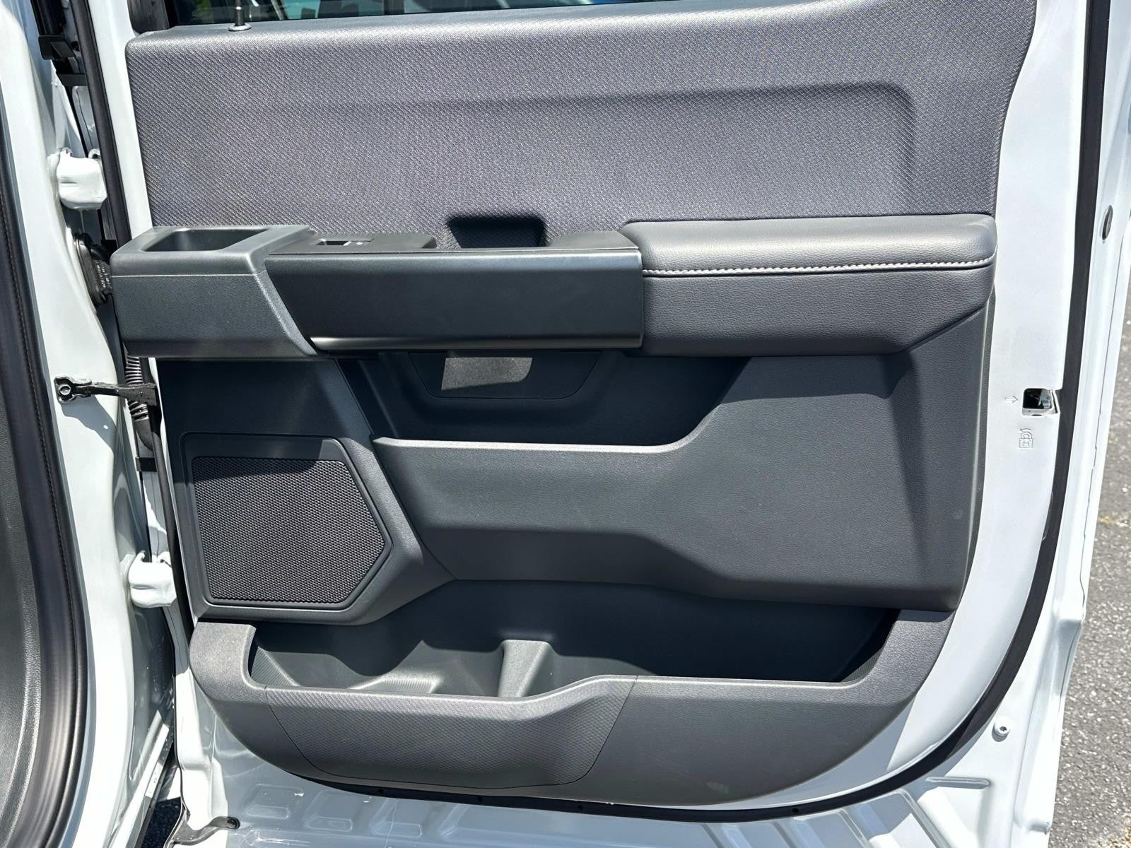 2025 Ford F-150 STX 4WD SUPERCREW 5.5' BO