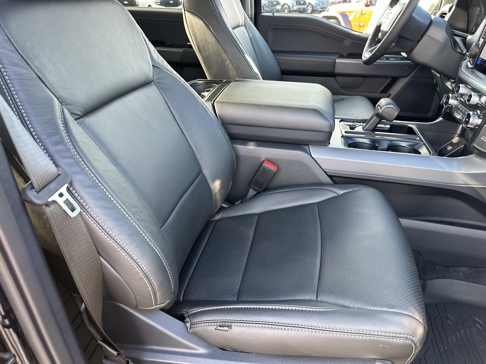 2025 Ford F-150 XLT 4WD SUPERCREW 5.5' BO PUG PACKAGE