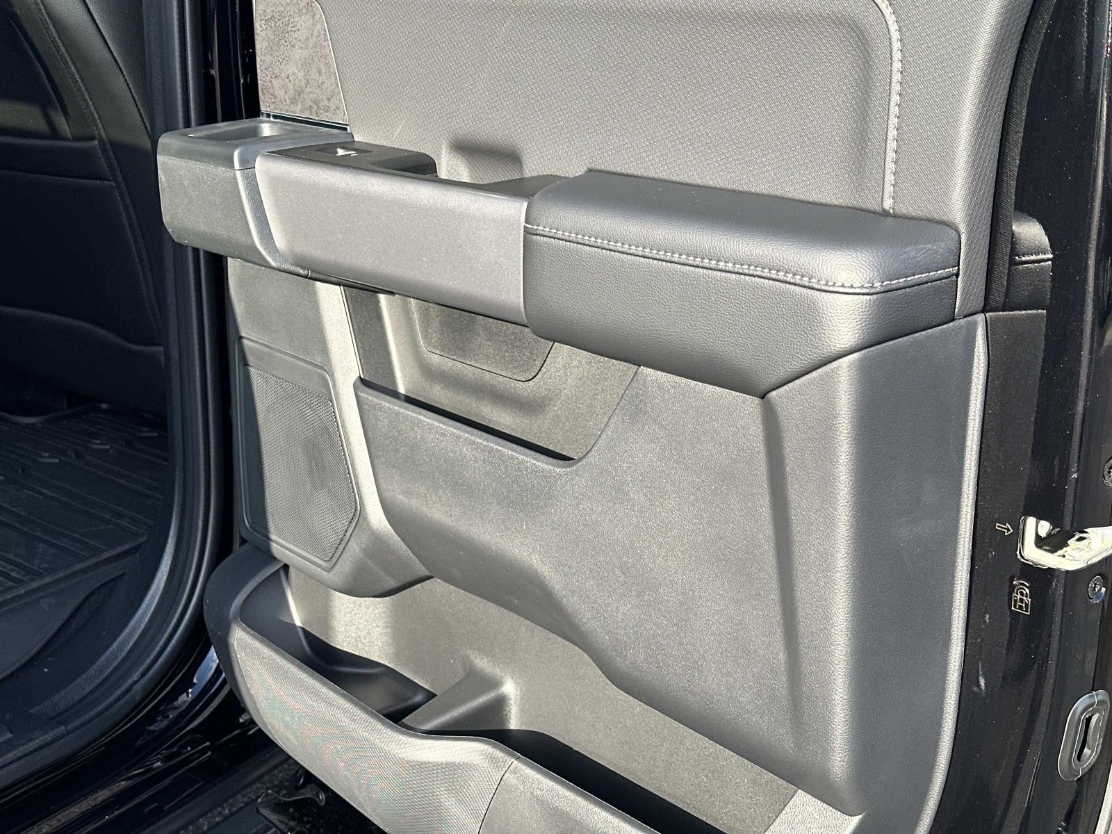 2025 Ford F-150 XLT 4WD SUPERCREW 5.5' BO PUG PACKAGE