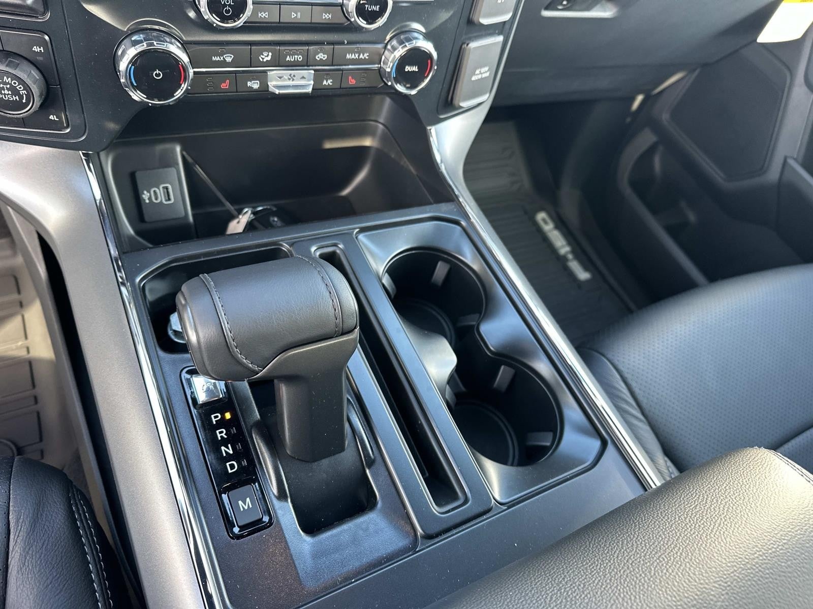 2025 Ford F-150 XLT 4WD SUPERCREW 5.5' BO PUG PACKAGE