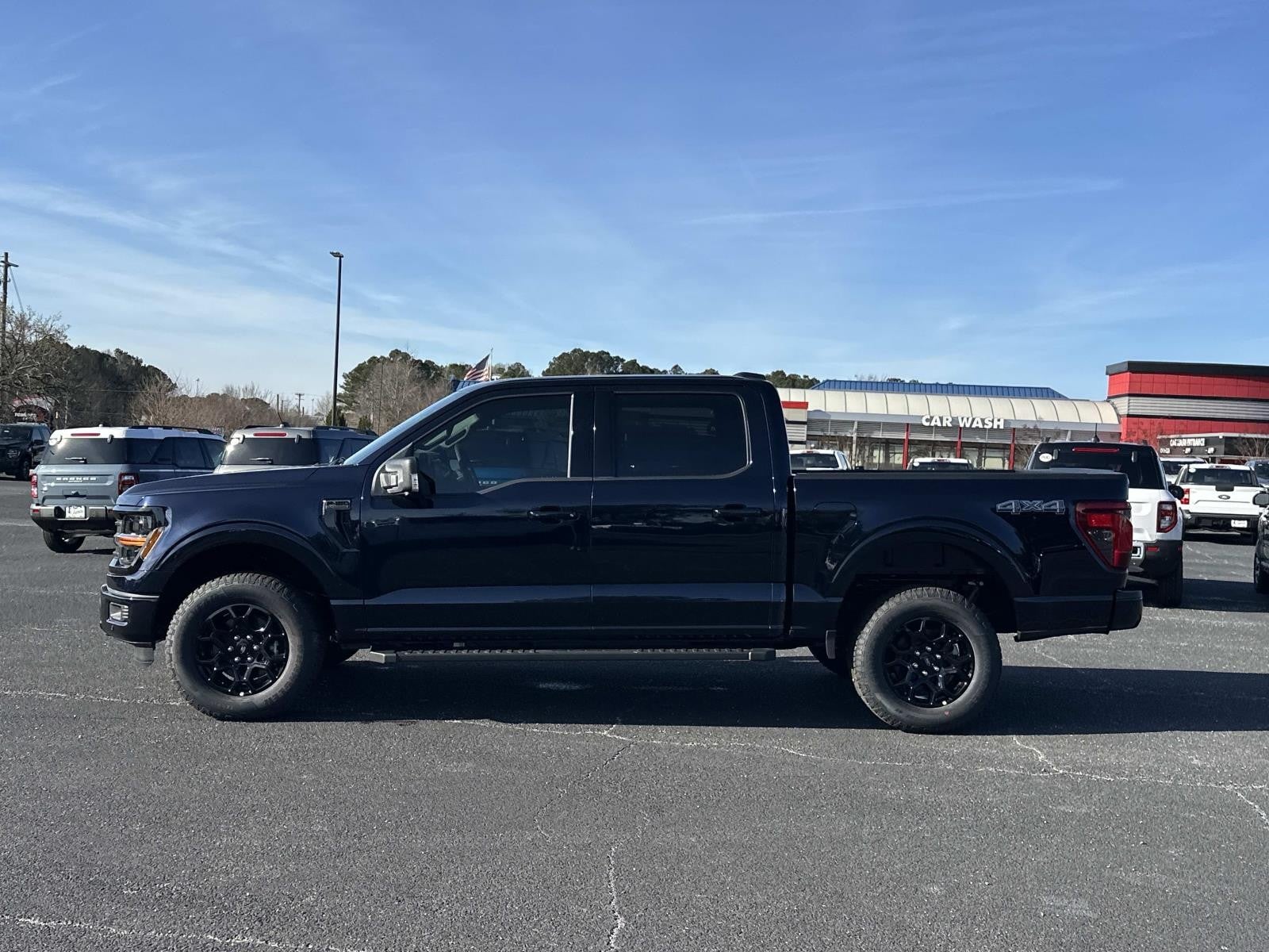 2025 Ford F-150 XLT 4WD SUPERCREW 5.5' BO