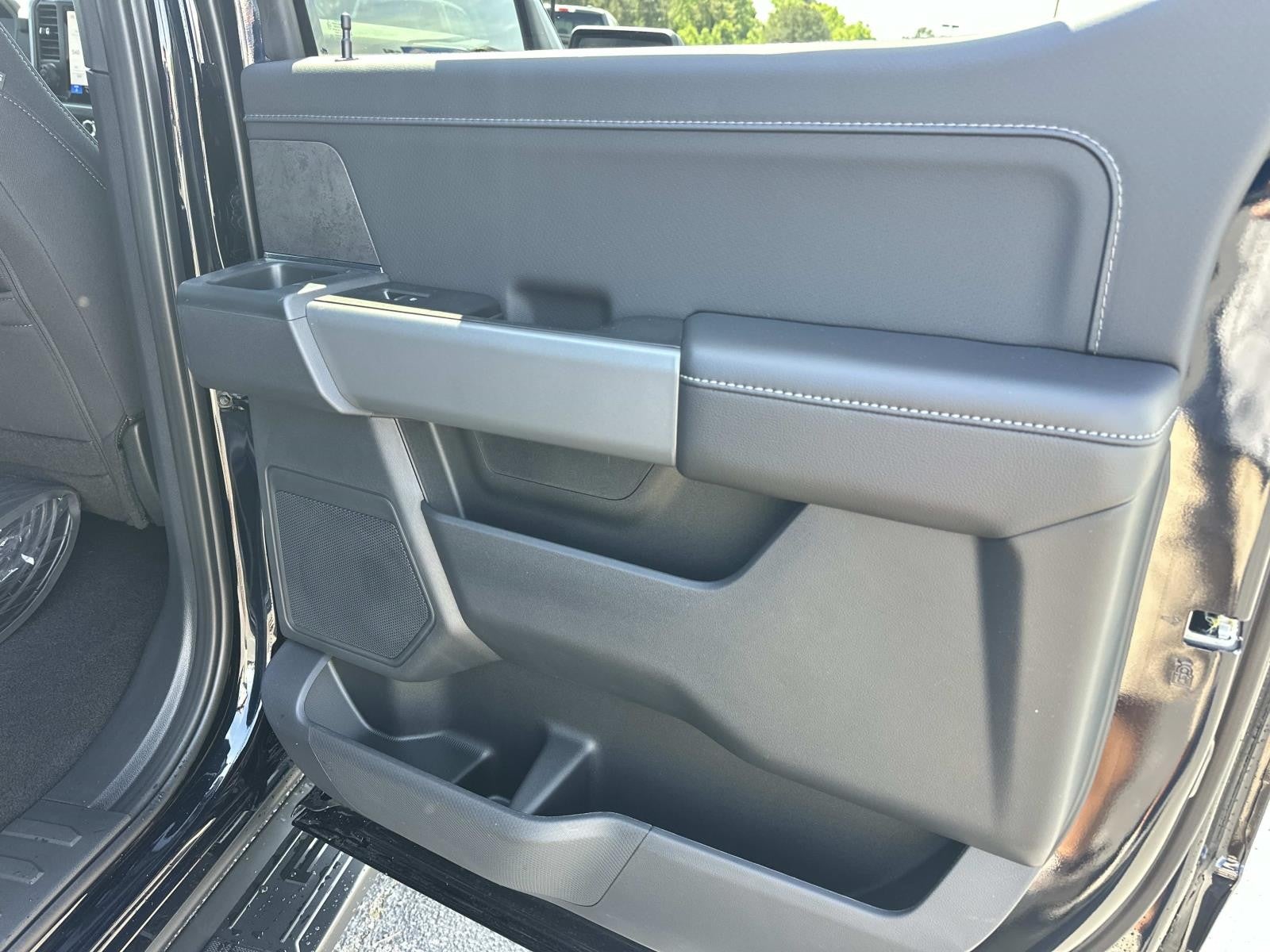 2025 Ford F-150 XLT 4WD SuperCrew 5.5' Box
