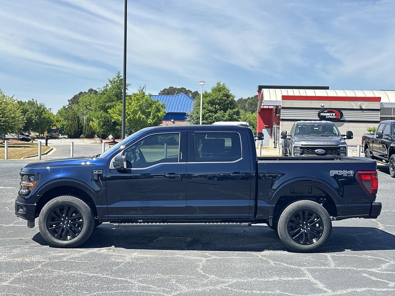 2025 Ford F-150 XLT 4WD SuperCrew 5.5' Box
