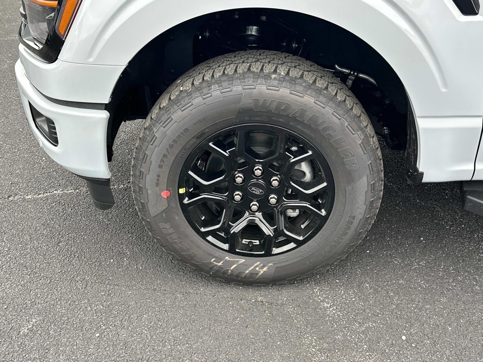 2025 Ford F-150 XLT 4WD SUPERCREW 5.5' BO