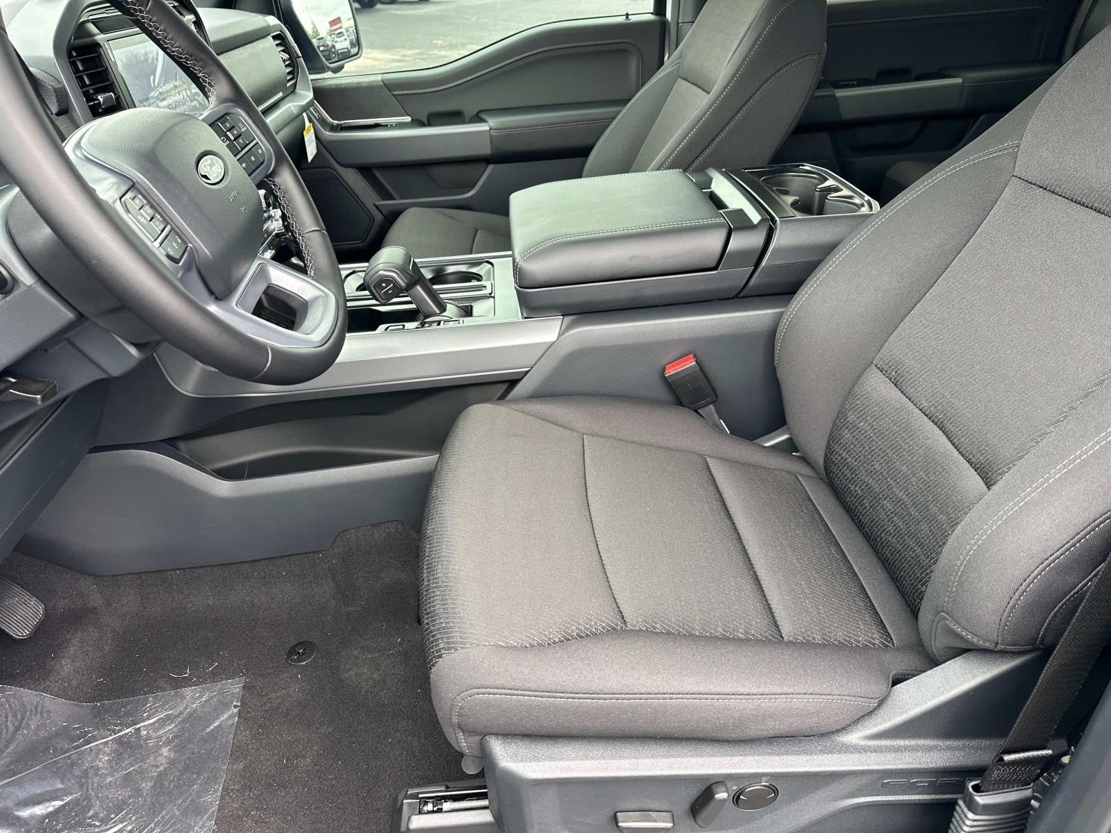 2025 Ford F-150 XLT 4WD SUPERCREW 5.5' BO