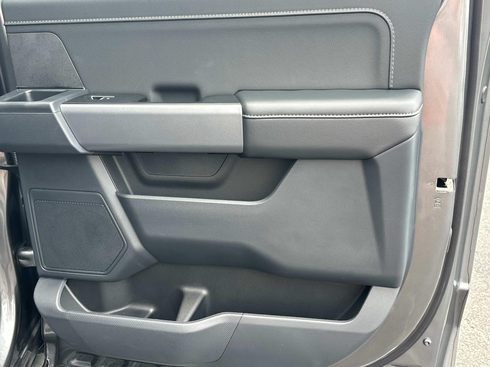 2025 Ford F-150 XLT 4WD SUPERCREW 5.5' BO