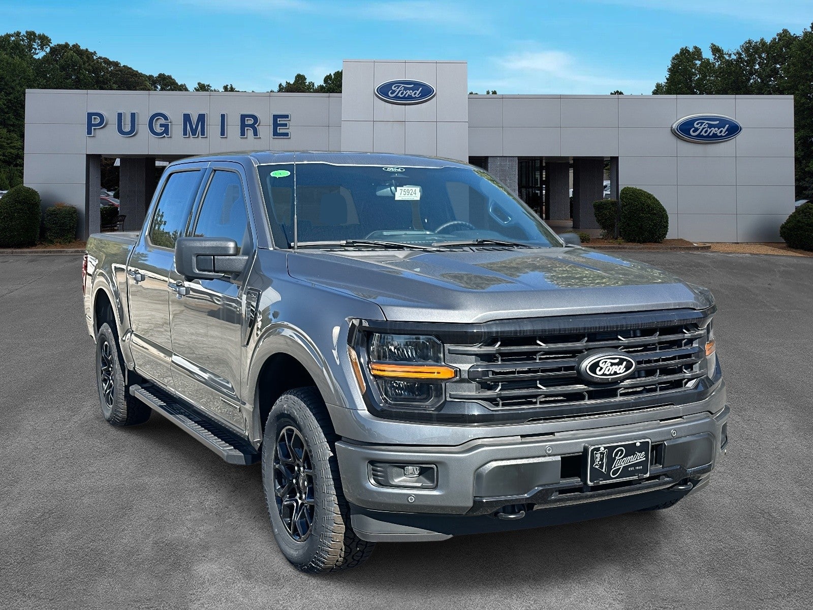 2025 Ford F-150 XLT 4WD SUPERCREW 5.5' BO