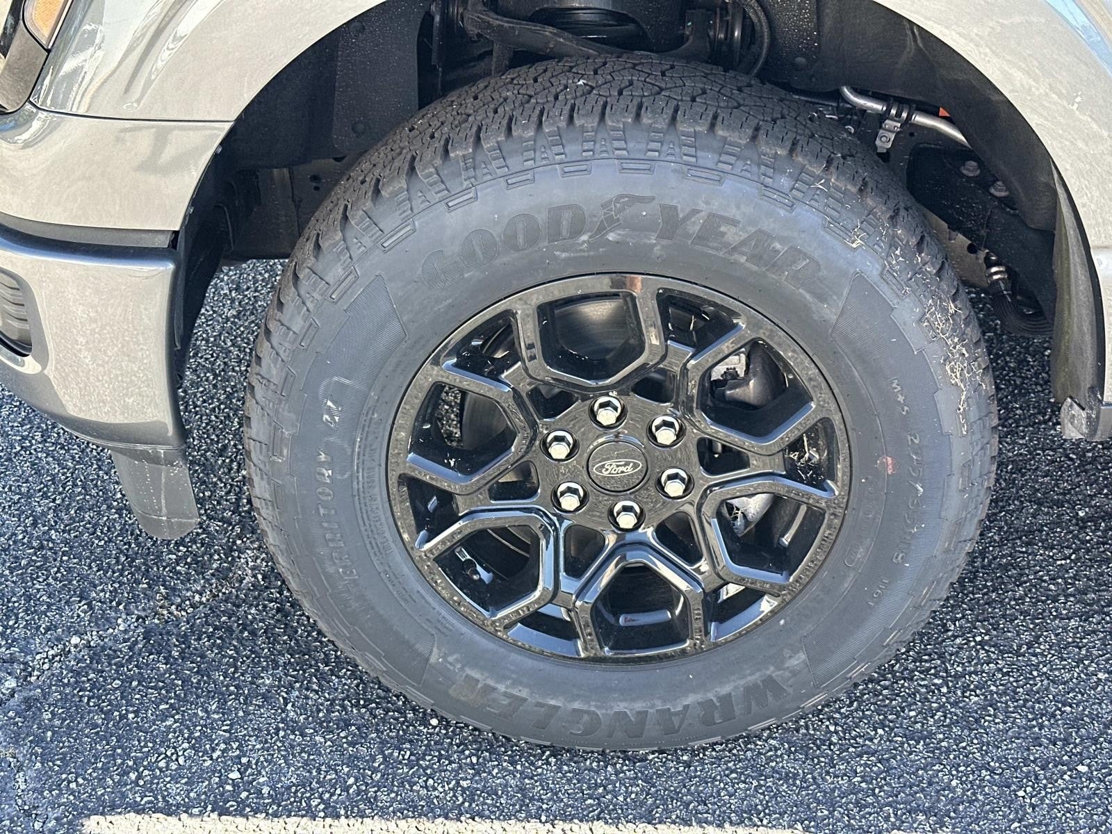 2025 Ford F-150 XLT 4WD SUPERCREW 5.5' BO