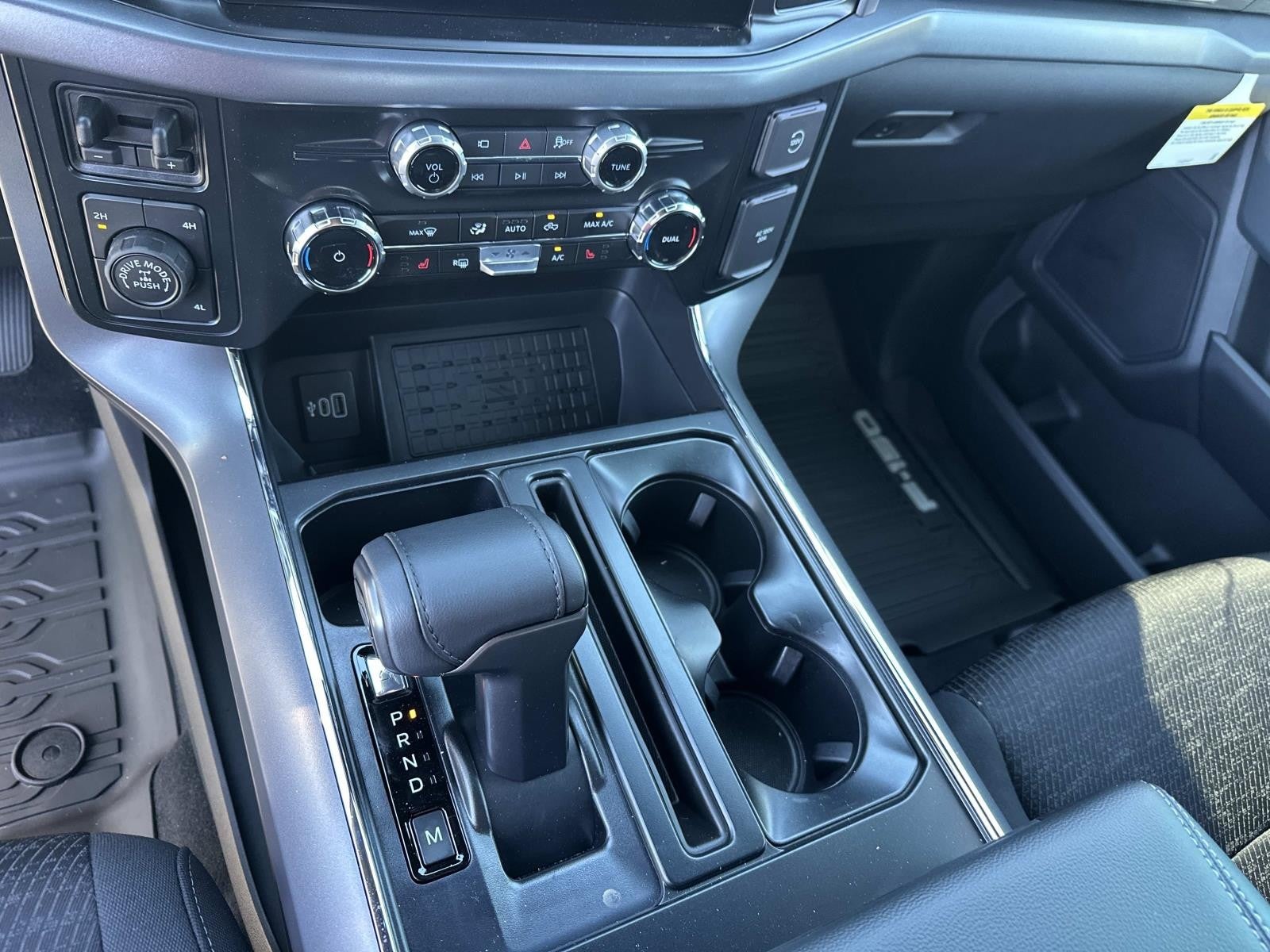 2025 Ford F-150 XLT 4WD SUPERCREW 5.5' BO