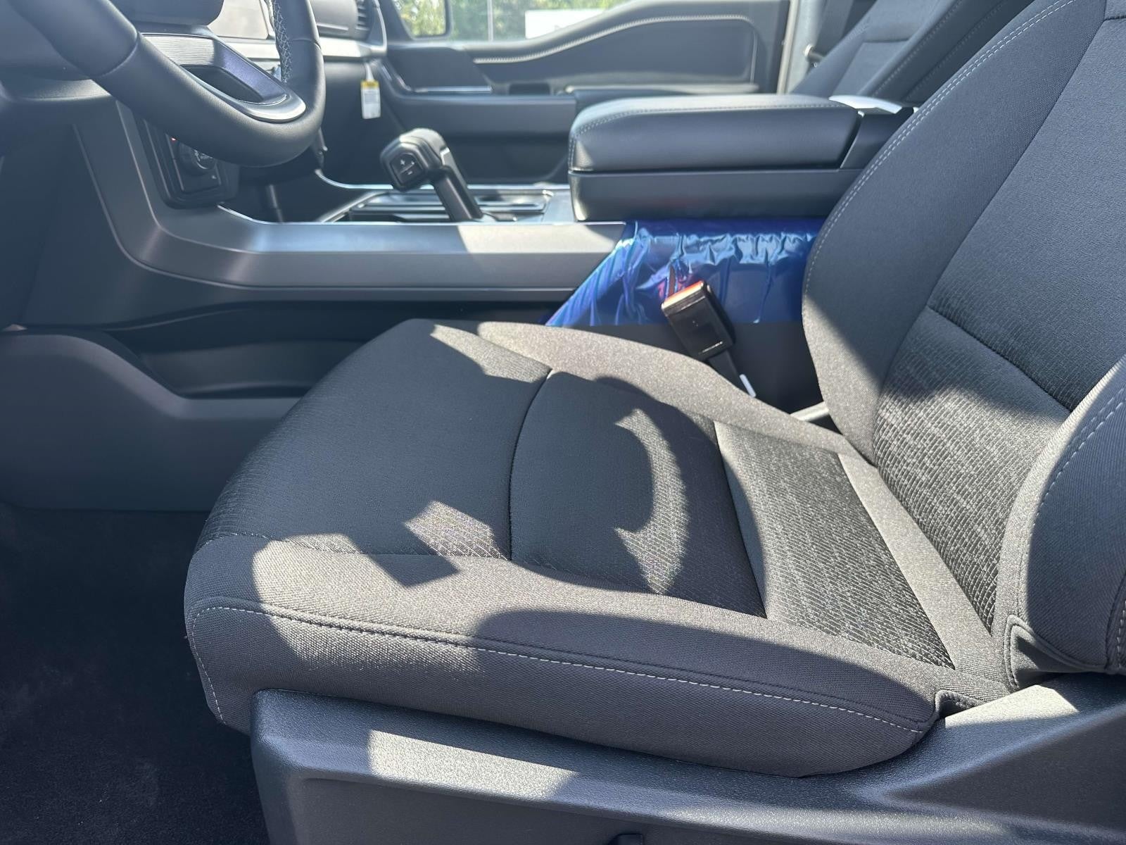 2025 Ford F-150 XLT 4WD SUPERCREW 5.5' BO