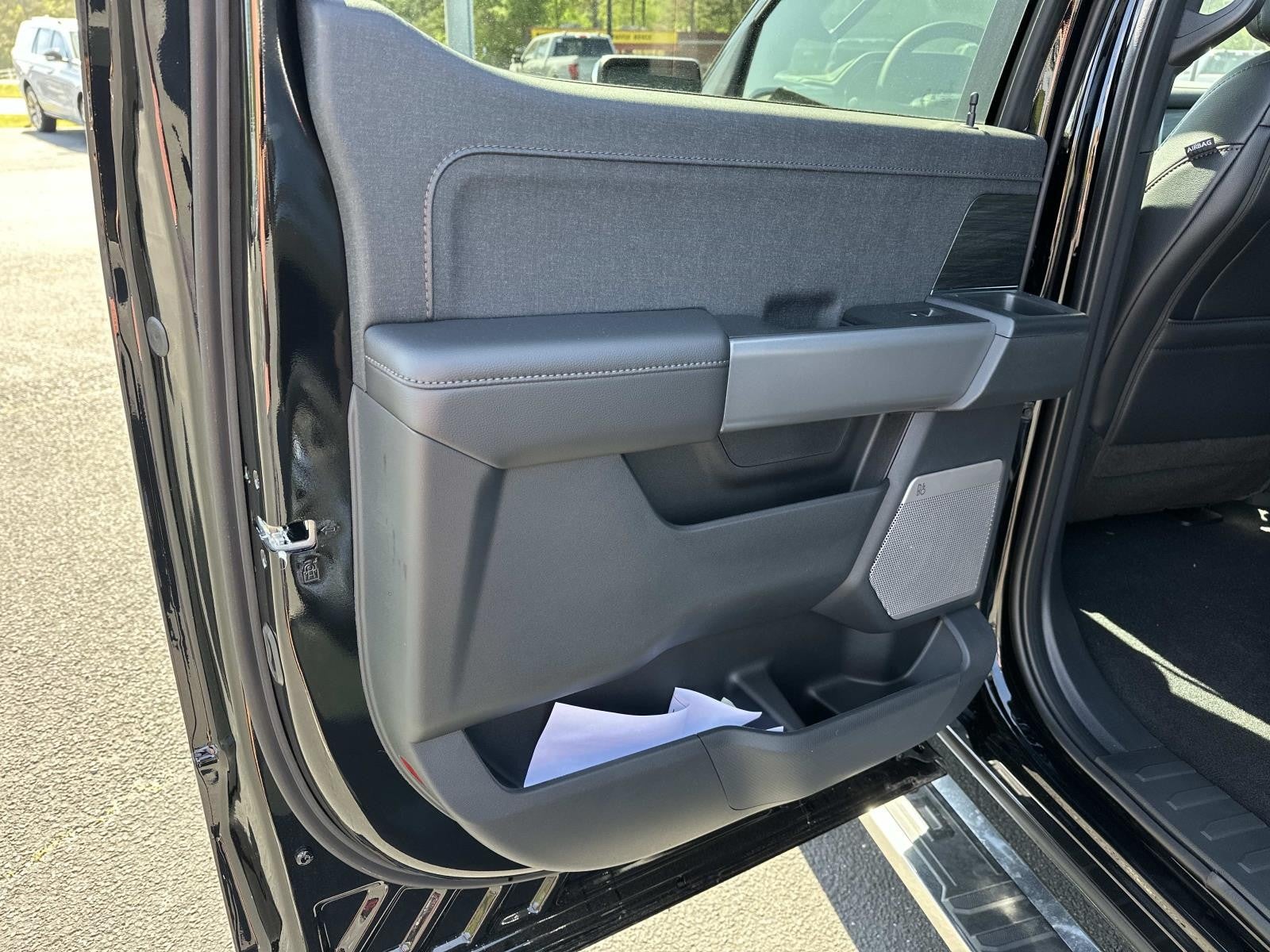 2026 Ford F-150 LARIAT 4WD SuperCrew 5.5' Box