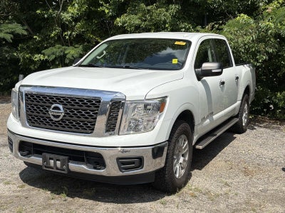 2018 Nissan Titan SV