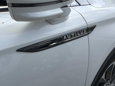 2021 Lincoln Nautilus Reserve