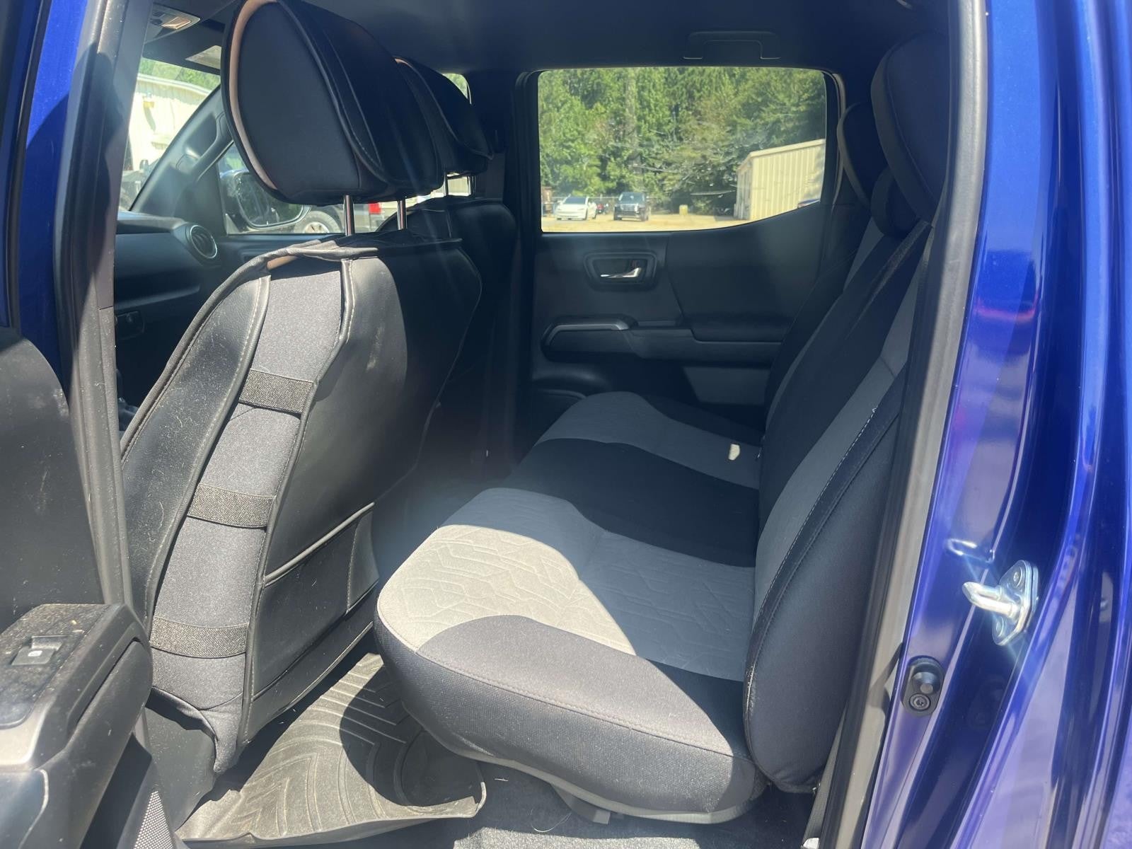 2022 Toyota Tacoma 4WD SR