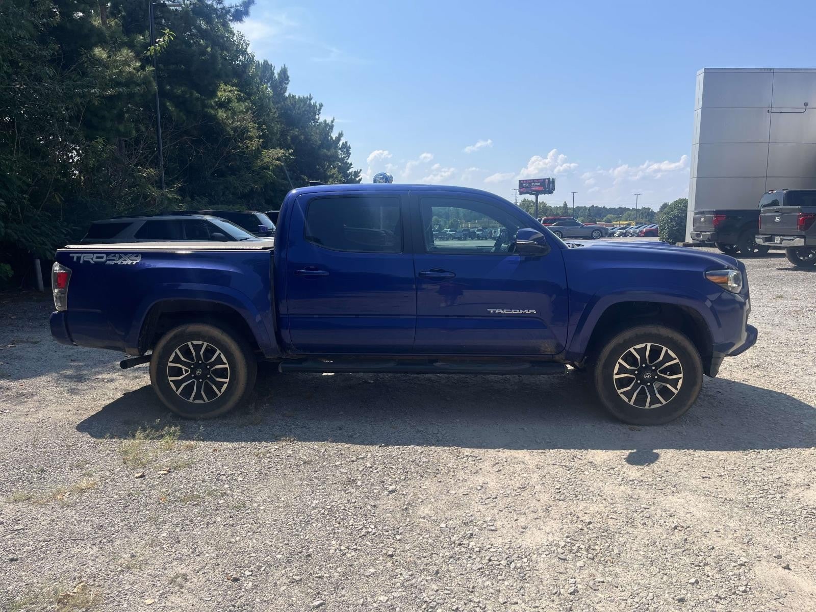 2022 Toyota Tacoma 4WD SR