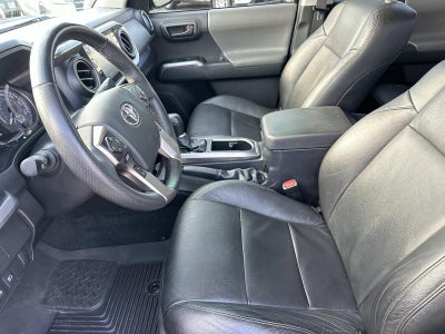 2022 Toyota Tacoma 4WD SR5