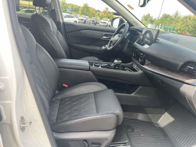 2025 Nissan Rogue Platinum