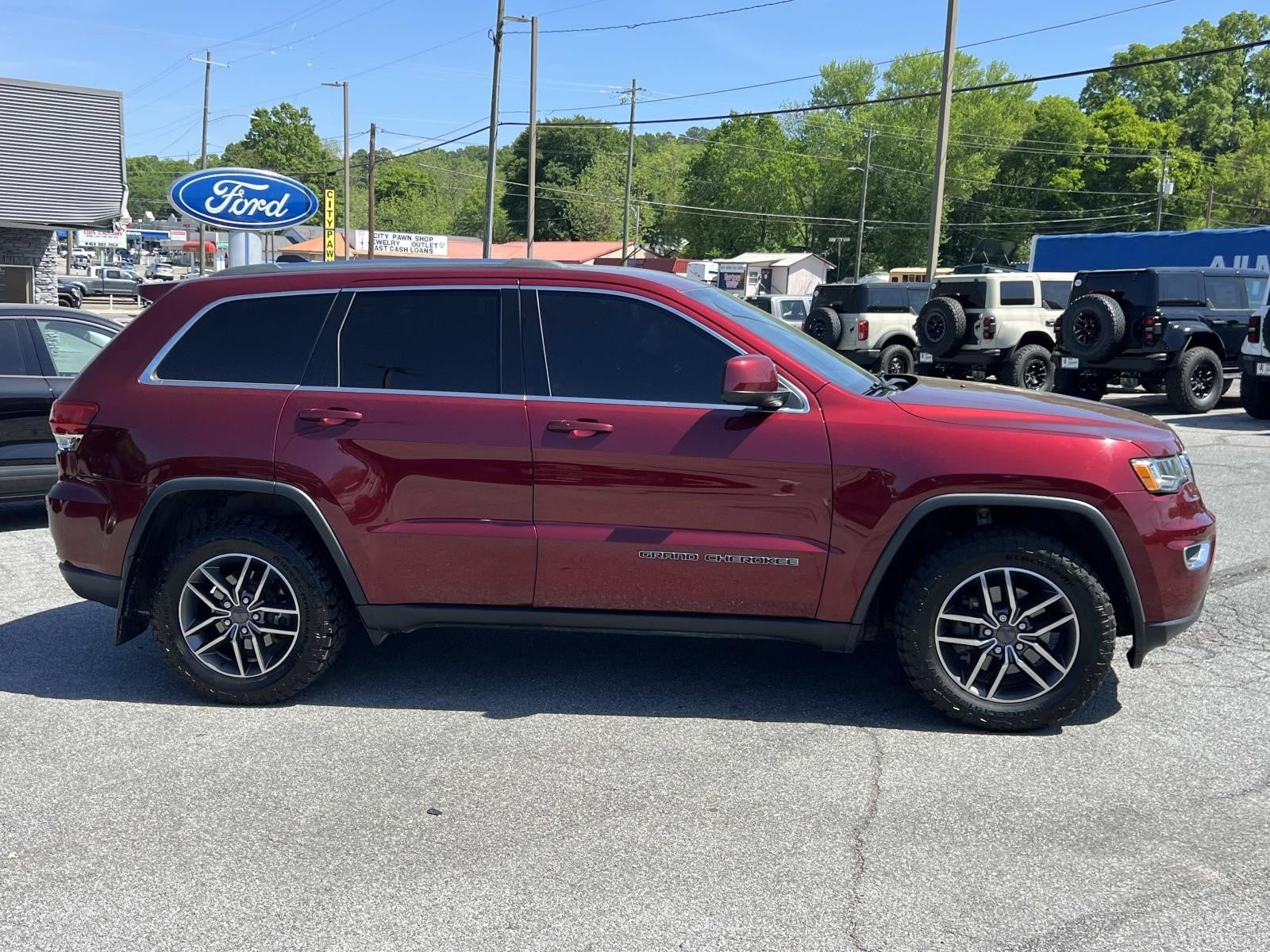 2019 Jeep Grand Cherokee Laredo