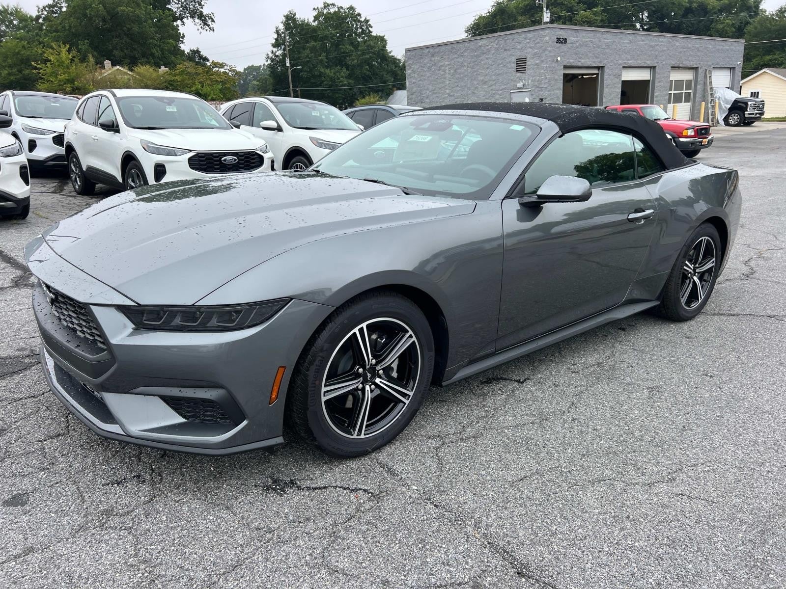 2025 Ford Mustang ECOBOOST CONVERTIBLE