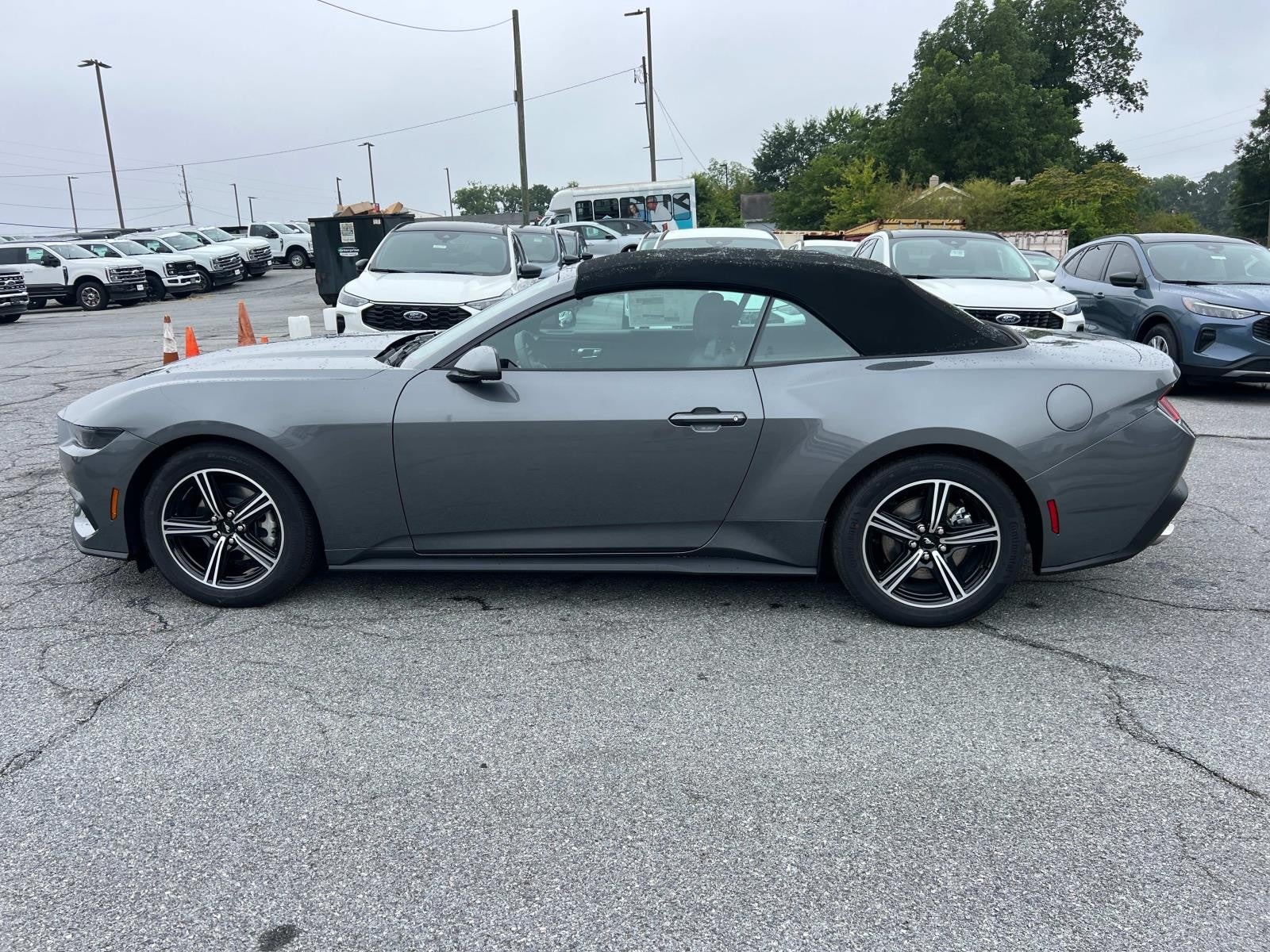 2025 Ford Mustang ECOBOOST CONVERTIBLE