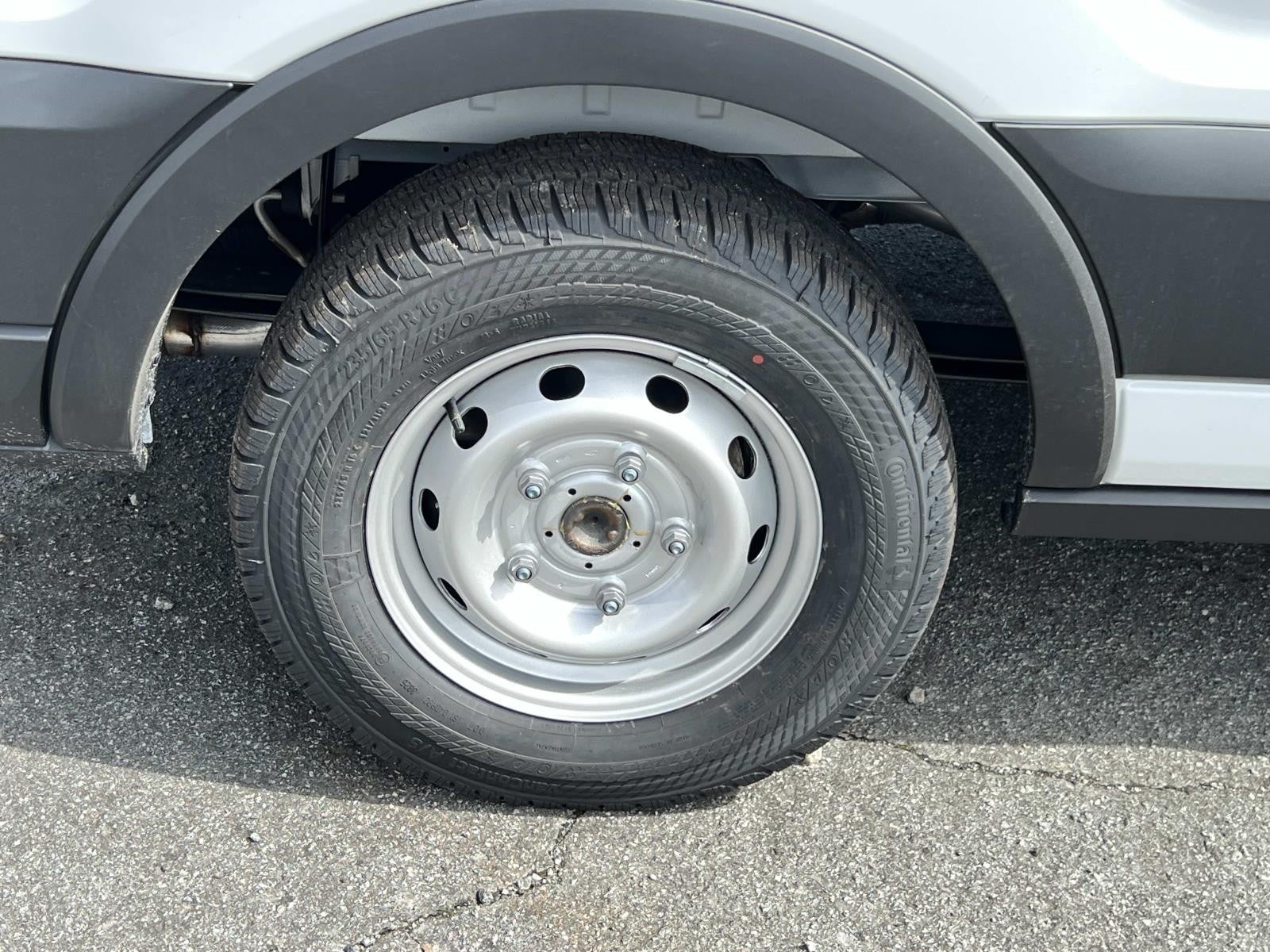 2026 Ford Transit Passenger Wagon T-350 148 MED ROOF XL RW