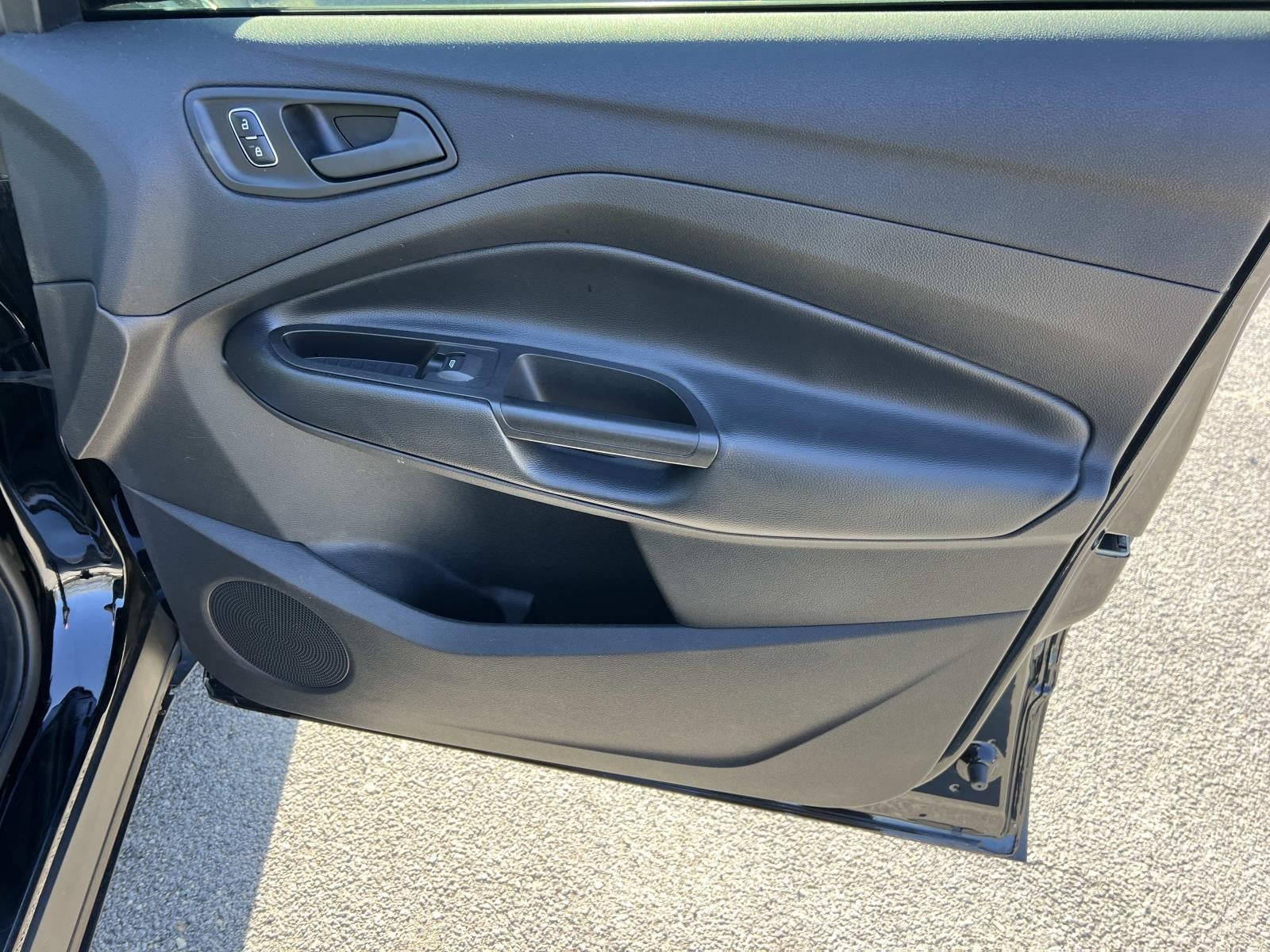 2018 Ford Escape S FWD