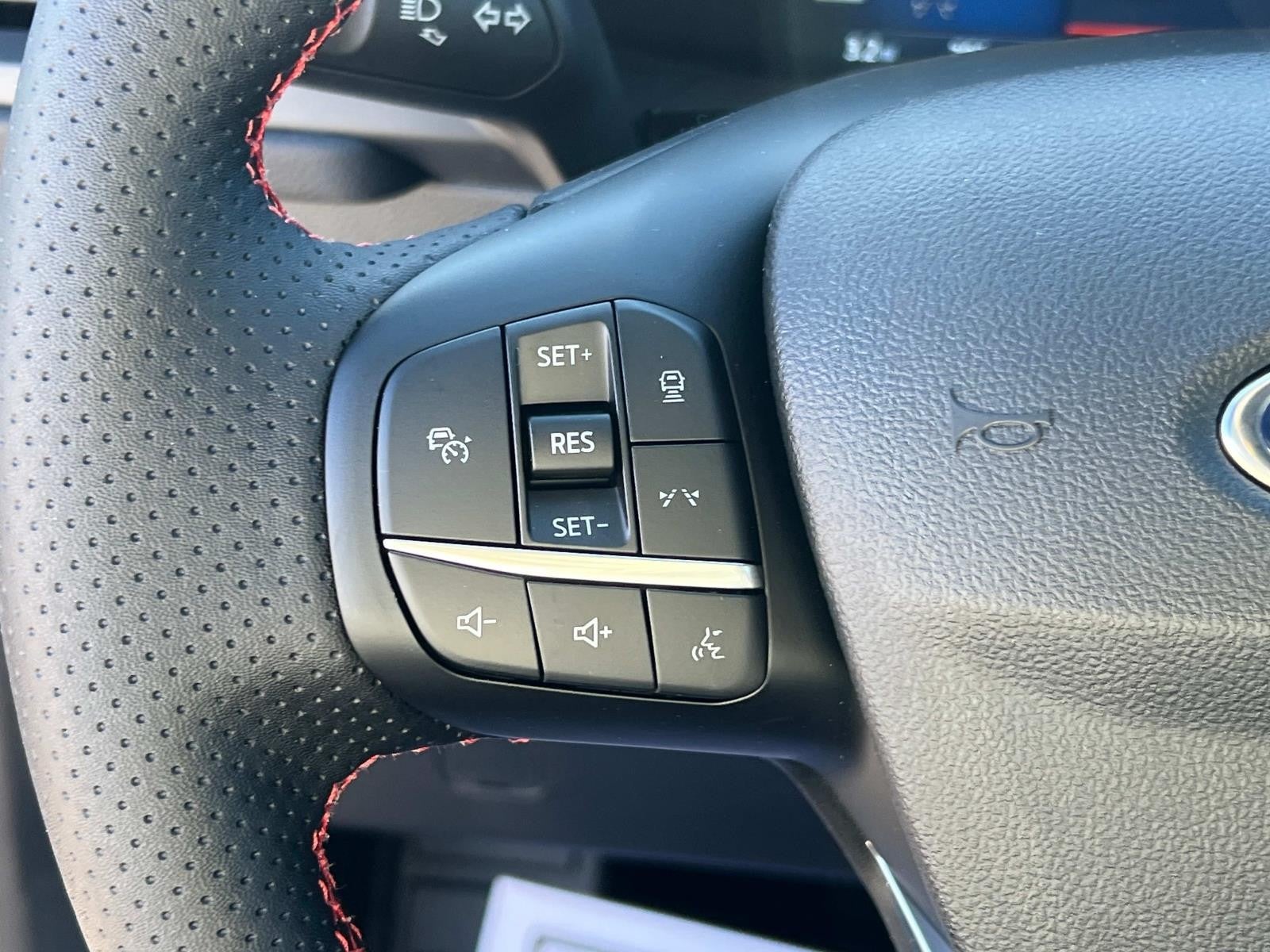 2025 Ford Escape ST-LINE FWD