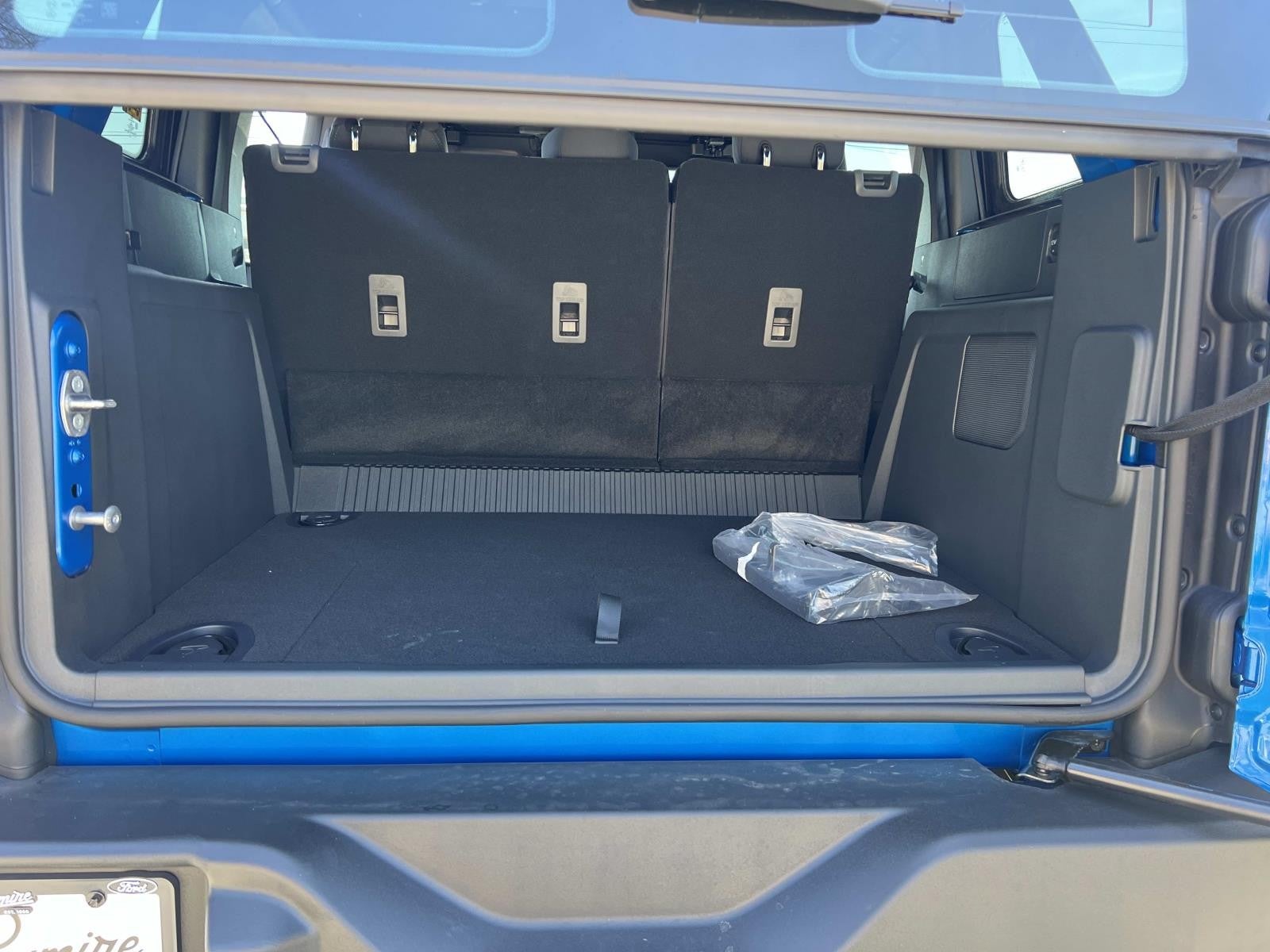 2025 Ford Bronco BASE 4 DOOR 4X4