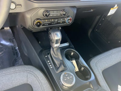 2025 Ford Bronco BASE 4 DOOR 4X4