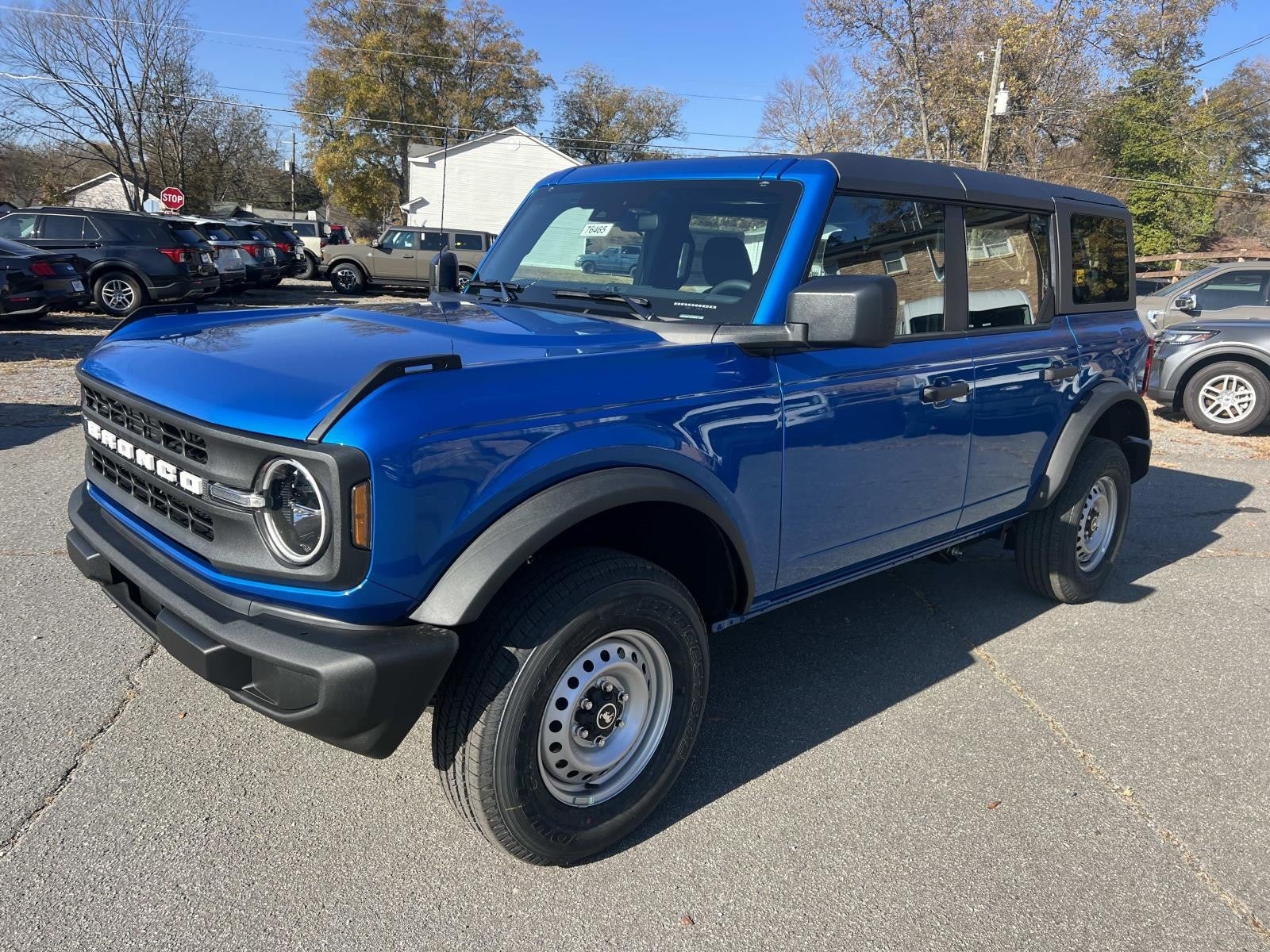 2025 Ford Bronco BASE 4 DOOR 4X4