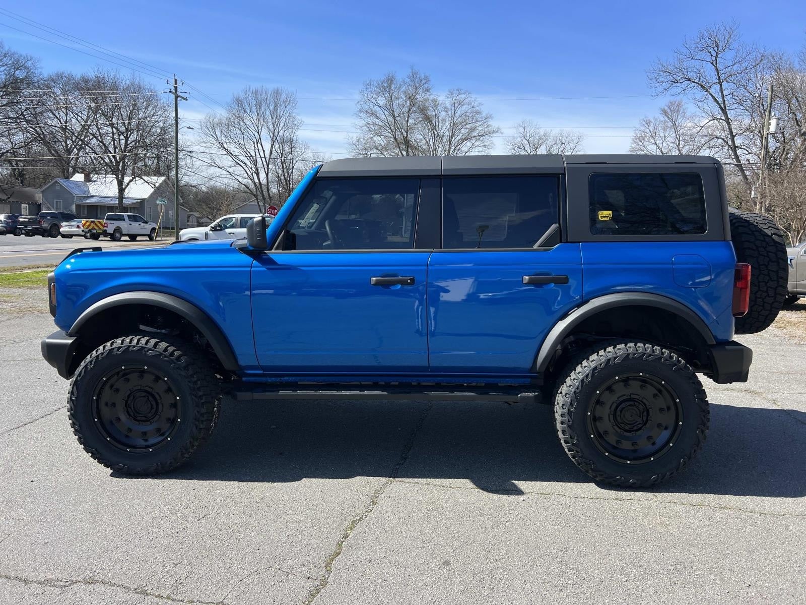 2025 Ford Bronco BASE 4 DOOR 4X4