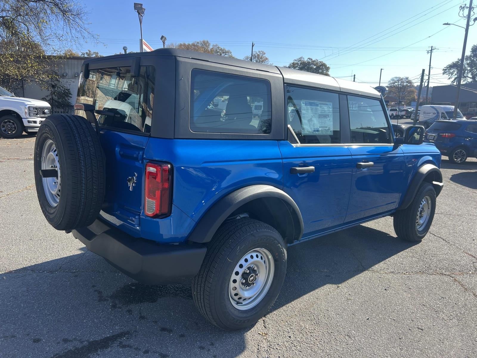 2025 Ford Bronco BASE 4 DOOR 4X4