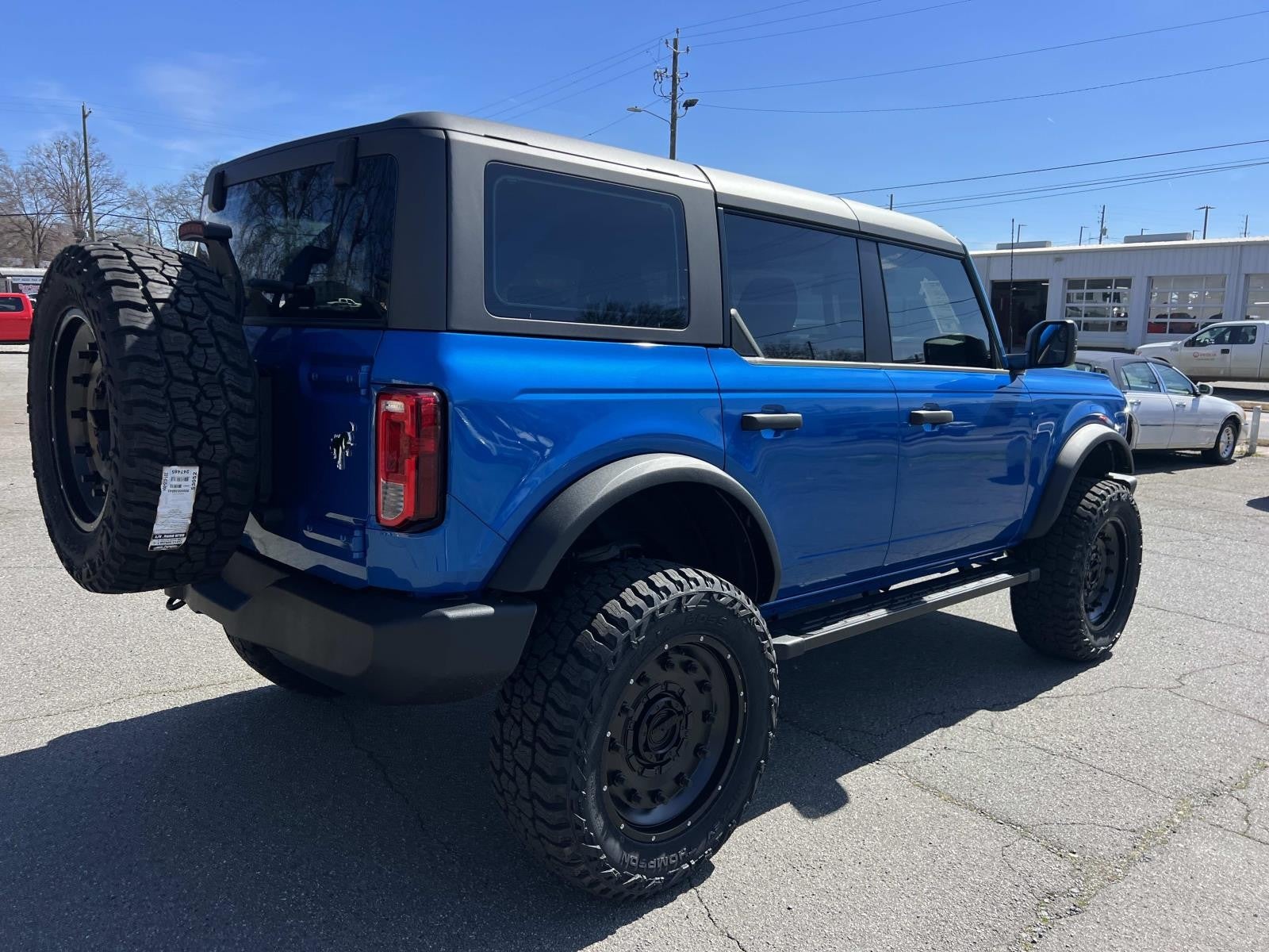 2025 Ford Bronco BASE 4 DOOR 4X4