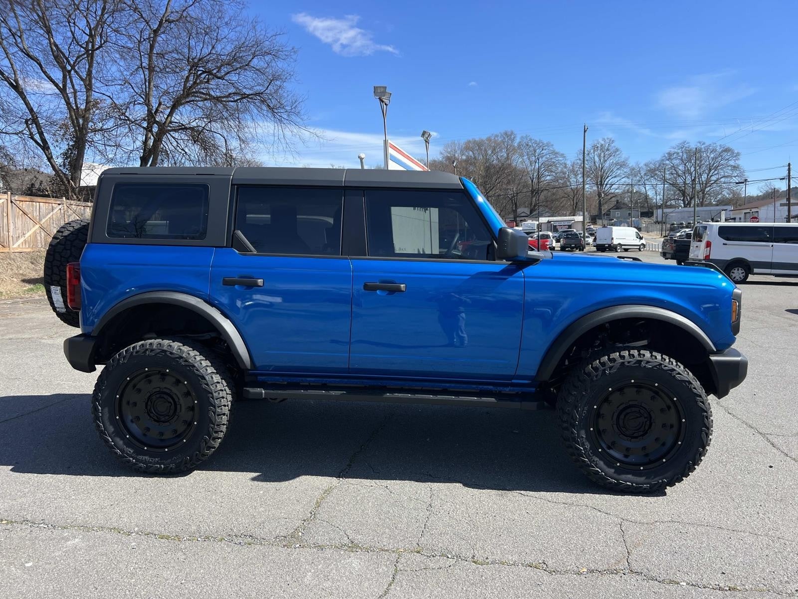 2025 Ford Bronco BASE 4 DOOR 4X4