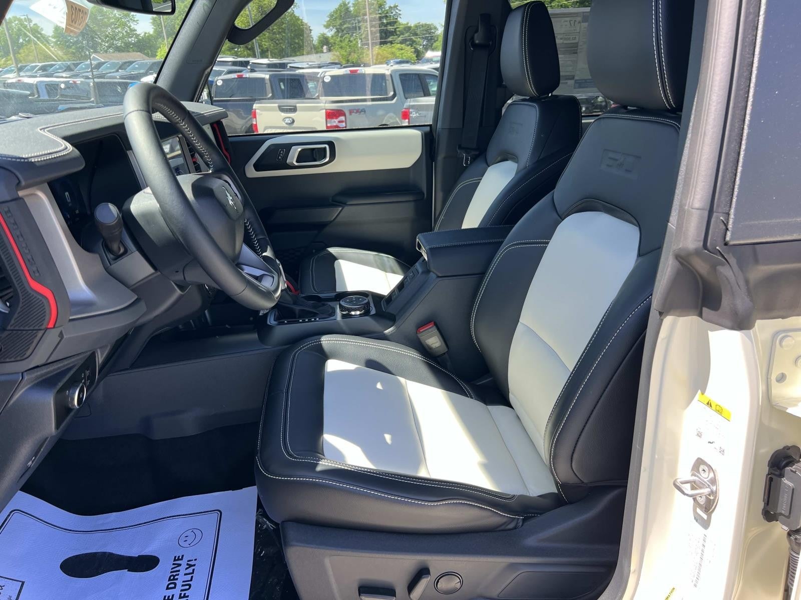 2025 Ford Bronco OUTER BANKS 4 DOOR 4X4